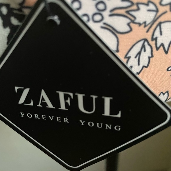 Zaful 2 piece bikini NWT size 6 US  with tags on - Picture 7 of 14